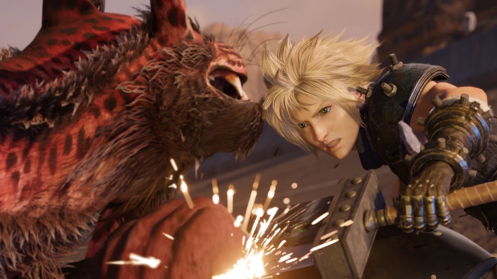 Cloud med spretigt blont hår och en hammare i handen möts nos mot nos med ett stort rödfläckigt, lurvigt monster medan gnistor sprutar i Final Fantasy VII: Revelations.